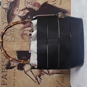 Bevini Modena Bucket Bag